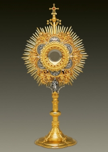 Monstrance 431 with Jesus figure and silver panels, rays, floral decoration